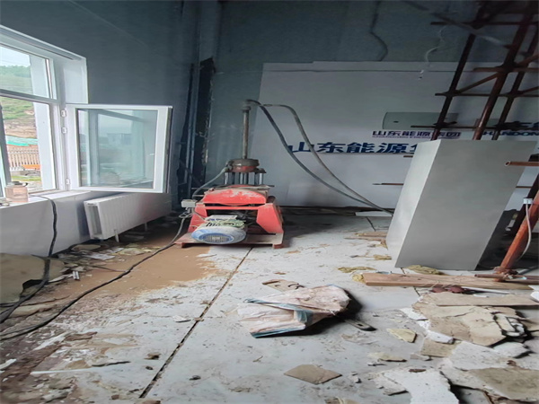 江达地基基础下沉墙体裂缝加固注浆顶升施工